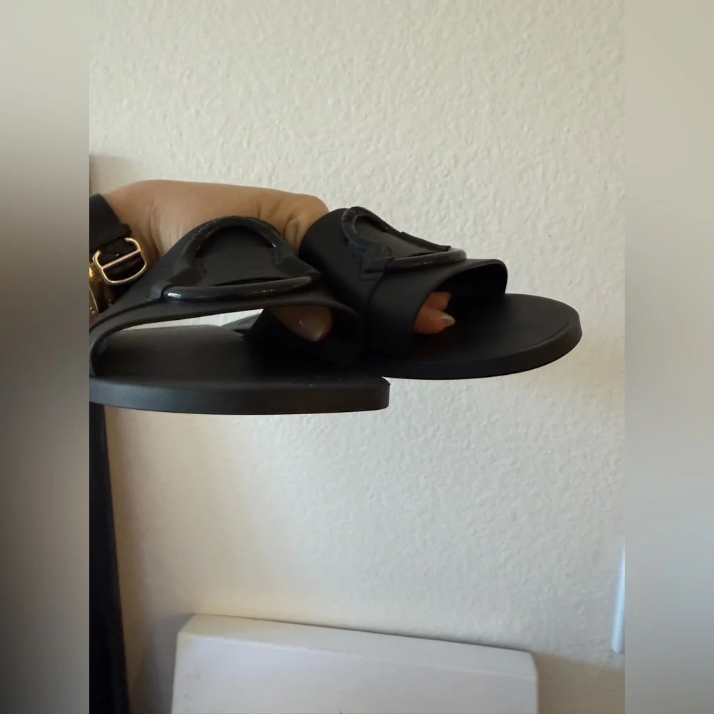 Moncler Women's Mon Slide Sandals, Black, Size 38, NWB!! - Picture 6 of 9